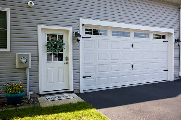 24/7 Emergency Garage Door Panel Replacement experts in Front Royal, VA